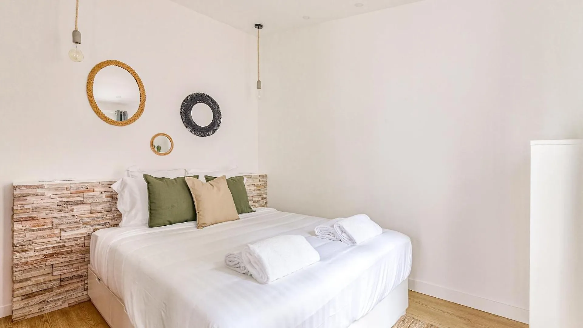 Charming Little House In Th Heart Of Batignolles Apartment Paris 0*,